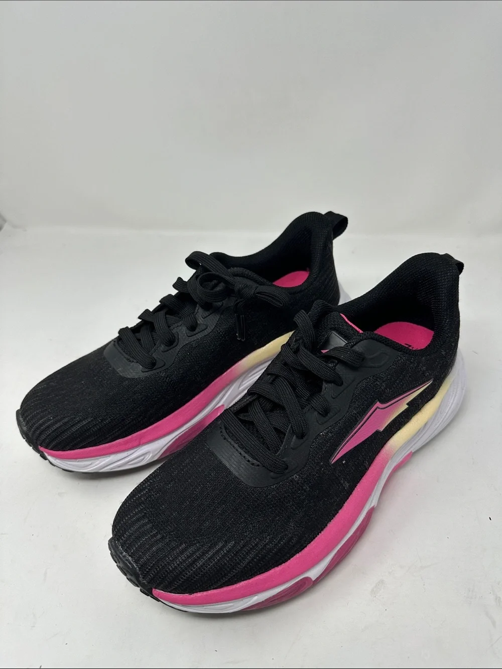 Avia shoes Size 7.5